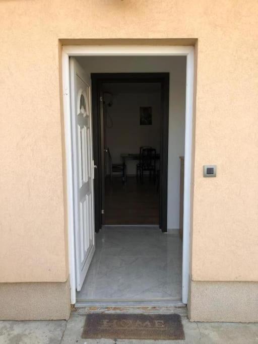 2Br Airport Accommodation W/Free Private Parking Ledine Luaran gambar